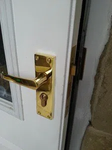 Medford Locksmith Service Medford, MA 781-313-8138 - broken-key-extraction